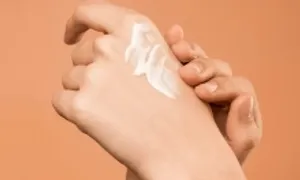 Thu hồi lô mỹ phẩm chứa chất bảo quản vượt ngưỡng cho phép